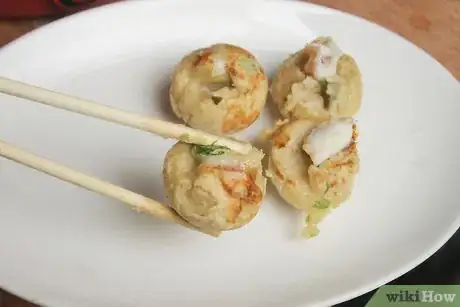 Imagen titulada Make Takoyaki Step 13