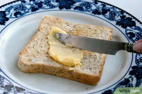 Imagen titulada Make Buttered Toast Step 4