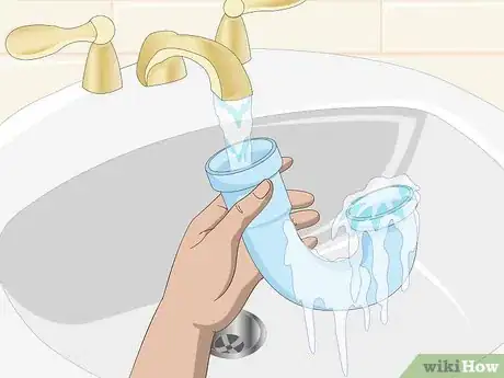 Imagen titulada Clean a Sink Trap Step 16