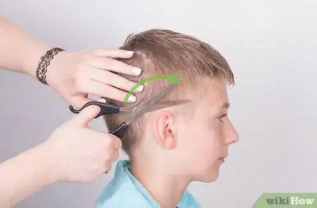 Imagen titulada Cut Boys' Hair Step 11