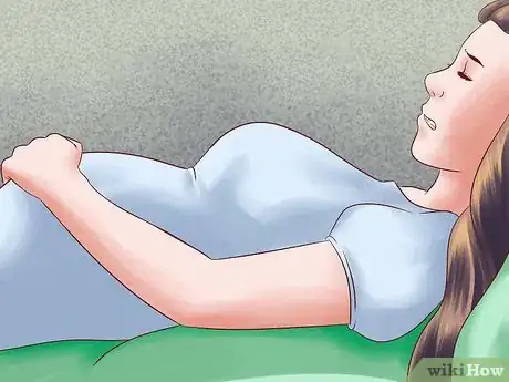 Imagen titulada Tell if You Are in Labor with a Second Pregnancy Step 2