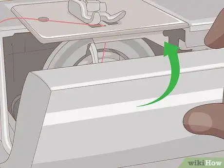 Imagen titulada Thread a Singer Sewing Machine Step 16