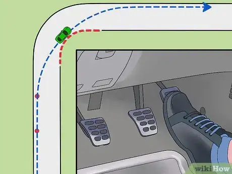 Imagen titulada Make a Tight Turn Quickly in a Car Step 7