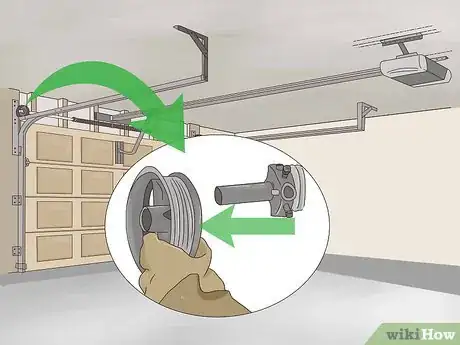 Imagen titulada Fix a Garage Door Spring Step 9