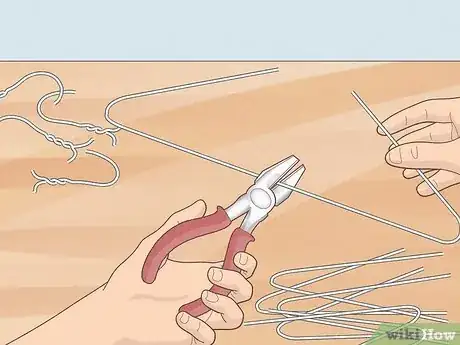 Imagen titulada Make a TV Antenna with a Coat Hanger Step 10