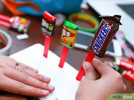 Imagen titulada Make a Candy Bouquet Step 10