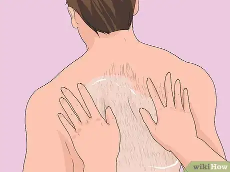 Imagen titulada Get Rid of Back Hair Step 9