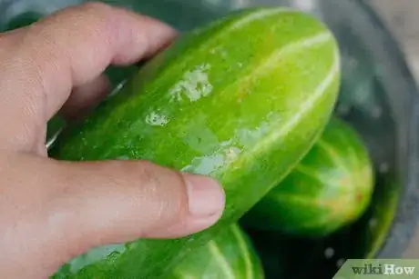 Imagen titulada Make Bread and Butter Pickles Step 1