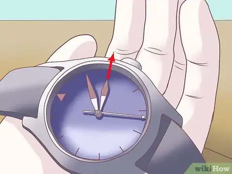 Imagen titulada Use an Analog Watch as a Compass Step 2