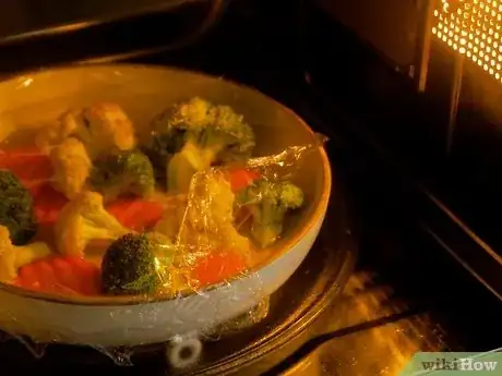 Imagen titulada Steam Vegetables in the Microwave Step 7