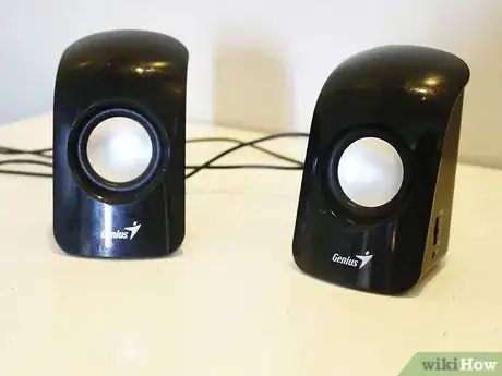 Imagen titulada Connect Speakers to Your Laptop Step 1