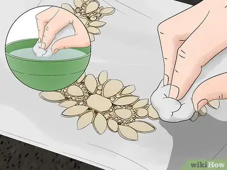 Imagen titulada Clean a Necklace Step 15