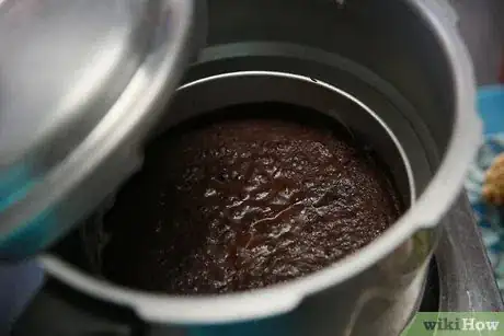 Imagen titulada Make a Cake Using a Pressure Cooker Step 12