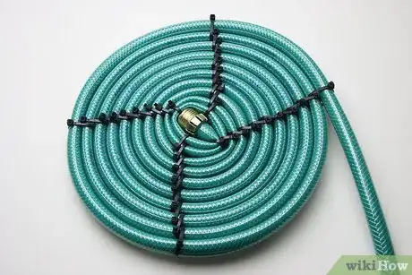 Imagen titulada Make a Basket from a Garden Hose Step 6Bullet1