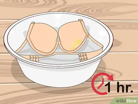 Imagen titulada Get Sweat Stains out of Bras Step 12