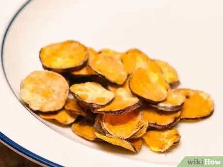 Imagen titulada Make Baked Potato Chips Step 14