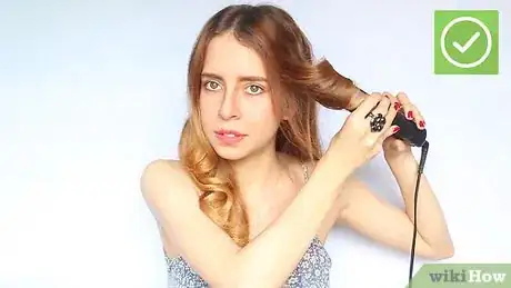 Imagen titulada Get Wavy Hair Step 13