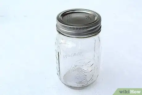 Imagen titulada Decorate a Mason Jar Step 36