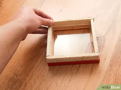 Imagen titulada Make a Shadow Box Step 9