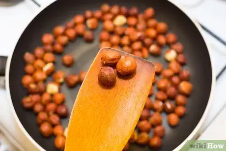 Imagen titulada Roast Hazelnuts Step 11