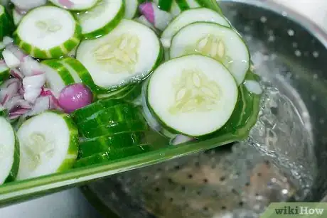 Imagen titulada Make Bread and Butter Pickles Step 6