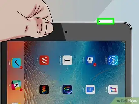 Imagen titulada Completely Power Down Your iPad Step 2