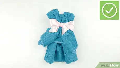 Imagen titulada Make a Teddy Bear Out of a Towel Step 9