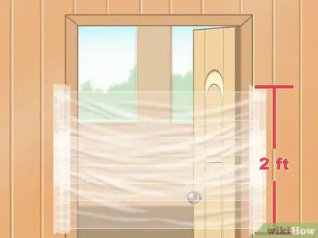 Imagen titulada Do the Plastic Wrap on the Door Prank Step 5