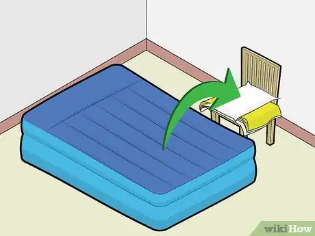 Imagen titulada Locate a Leak in an Air Mattress Step 1