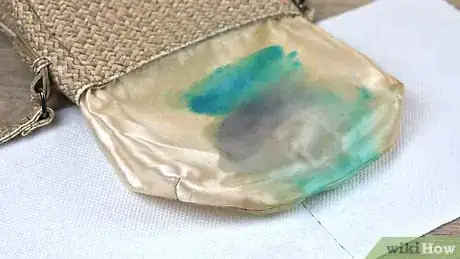 Imagen titulada Remove Ink Stains from a Purse Lining Step 13