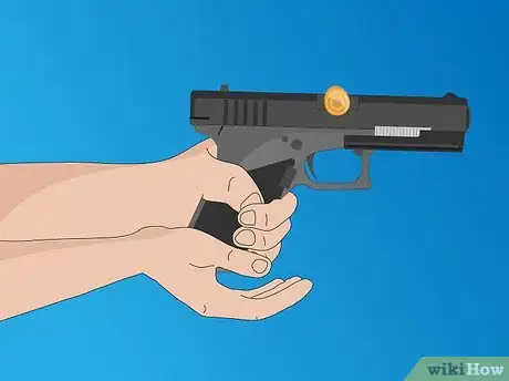 Imagen titulada Reload a Pistol and Clear Malfunctions Step 21