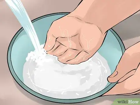 Imagen titulada Wash Your Face With Rice Water Step 3