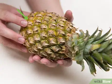 Imagen titulada Buy and Store Fresh Pineapple Step 6