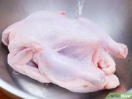 Imagen titulada Chop a Chicken Step 1