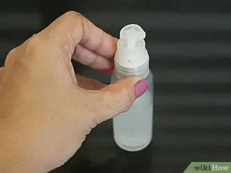 Imagen titulada Make Scented Hand Sanitizer Step 7