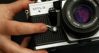 usar una cámara Praktica MTL3 con película de 35 mm