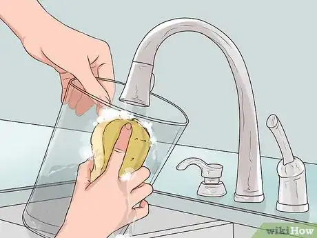 Imagen titulada Clean a Brita Pitcher Step 4