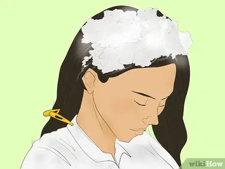 Imagen titulada Use Bubble Hair Dye Step 11