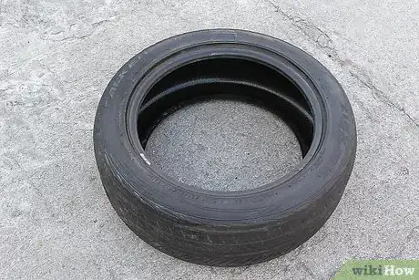 Imagen titulada Make a Living Room Table from an Old Tire Step 1Bullet4