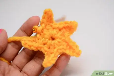 Imagen titulada Crochet a Star Step 4