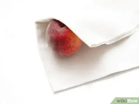 Imagen titulada Eat a Peach Step 4