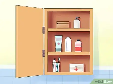 Imagen titulada Keep Your Room Organized Step 4