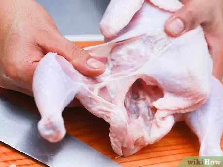 Imagen titulada Chop a Chicken Step 6