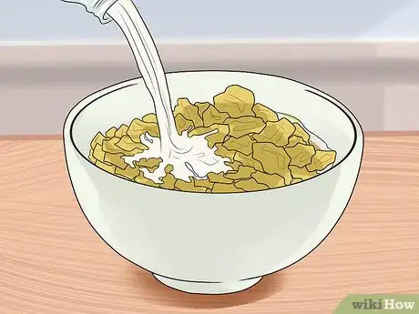 Imagen titulada Eat a Bowl of Cereal Step 2