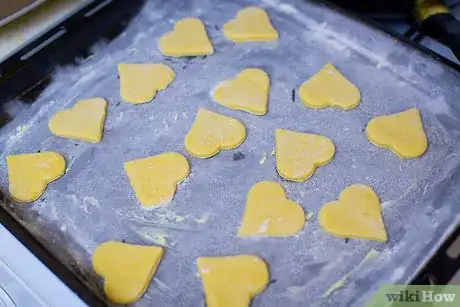Imagen titulada Make Cookie Cutter Cookies Step 15
