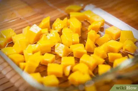 Imagen titulada Freeze Mangoes Step 3