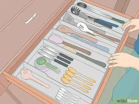 Imagen titulada Organize Kitchen Drawers Step 7