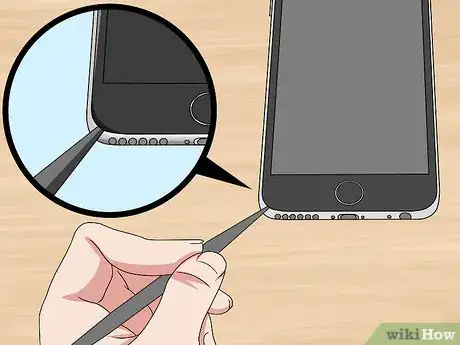Imagen titulada Fix an iPhone Screen Step 5