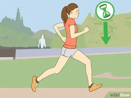 Imagen titulada Exercise While on Your Period Step 1