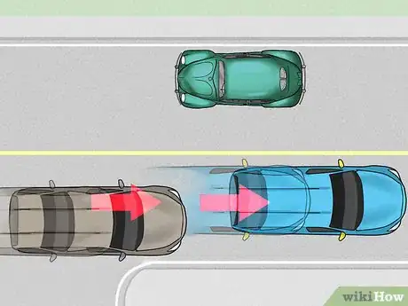 Imagen titulada Make Right, Left, and U Turns Step 7